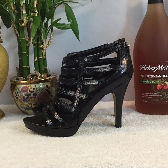 🍇🍷👠Black Snake Skin Franco Sarto Heels👠🍷🍇 - Picture 4 of 8